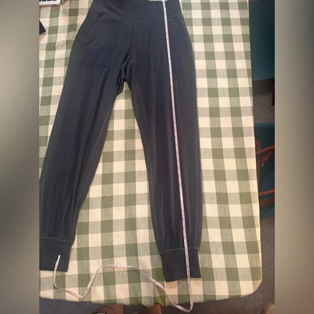 lululemon athletica Onyx Grey Align High-Rise Jogger